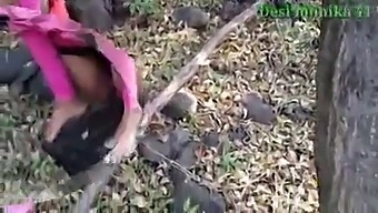 Indian Girlfriend Gets Fucked In The Wilderness