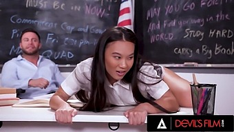 Big Cocked Teacher Takes On Horny Coed In Steamy Sex Video