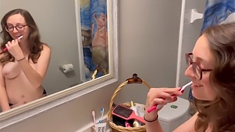 Teen Girl'S Morning Joy: Amateur Blowjob And Ass Play