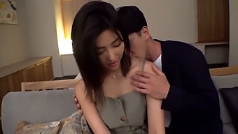 A Natural Asian Beauty Gives A Blowjob And Gets Fucked In Homemade Video