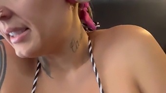 Sweaty And Salty: Blonde Babe'S Wild Gym Session Near Copacabana